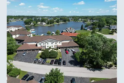 5065 Spinnaker Lane #E, Crown Point, IN 46307 - Photo 1