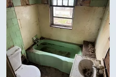 1329 Michigan Street, Hammond, IN 46320 - Photo 6