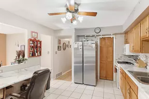 450 Old Stone Rd, Munster, IN 46321 - Photo 6