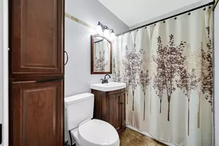 600 W North St, Crown Point, IN 46307 - Photo 14