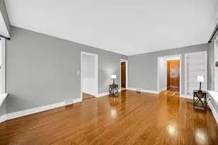 600 W North St, Crown Point, IN 46307 - Photo 4