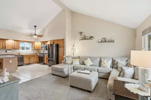 7215 Starling Dr, Schererville, IN 46375 - Photo 4