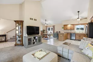 7215 Starling Dr, Schererville, IN 46375 - Photo 6