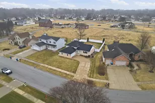 7215 Starling Dr, Schererville, IN 46375 - Photo 2