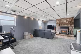 342 N Wright St, Griffith, IN 46319 - Photo 16