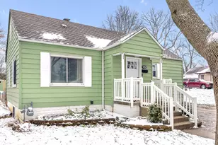 480 Grove Ave, Valparaiso, IN 46385 - Photo 2