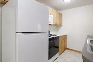 413 E 10th St, Michigan City, IN 46360 - Photo 4