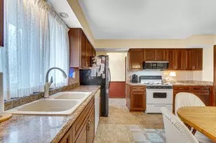 22 Maple Ct, Schererville, IN 46375 - Photo 8