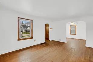 7620 New Hampshire Ave, Hammond, IN 46323 - Photo 6