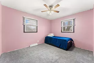 1702 Broadway Ave, Chesterton, IN 46304 - Photo 10