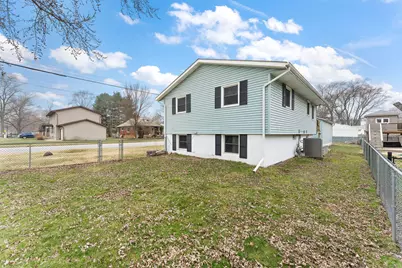 1702 Broadway Avenue, Chesterton, IN 46304 - Photo 18