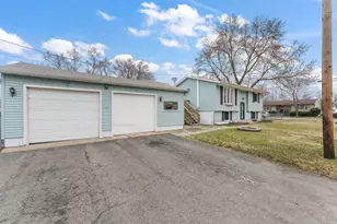 1702 Broadway Ave, Chesterton, IN 46304 - Photo 2