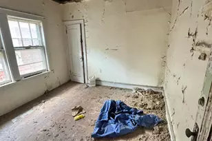 1072 Van Buren St, Gary, IN 46402 - Photo 8