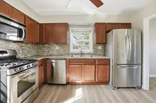 316 Oak Cir, Crown Point, IN 46307 - Photo 4