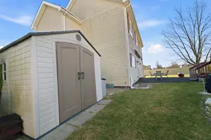 609 Dakota Dr, Lowell, IN 46356 - Photo 28