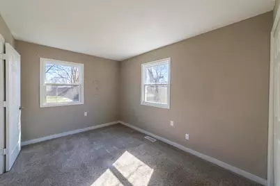 765 Governor Road, Valparaiso, IN 46385 - Photo 10