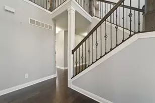 3104 Westwind Dr, Valparaiso, IN 46385 - Photo 6