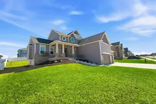 3104 Westwind Dr, Valparaiso, IN 46385 - Photo 2