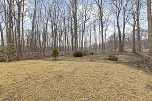 122 Top Flight Rd, Michigan City, IN 46360 - Photo 24