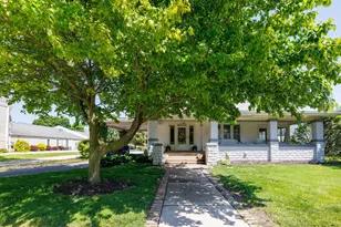 128 E Main St, Brook, IN 47922 - Photo 2