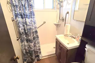 709 Porter St, Gary, IN 46406 - Photo 8