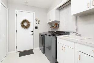 239 Carnoustie Ct, Schererville, IN 46375 - Photo 2