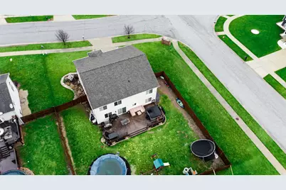 998 Ian Drive, Hobart, IN 46342 - Photo 4