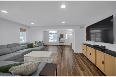 998 Ian Drive, Hobart, IN 46342 - Photo 8