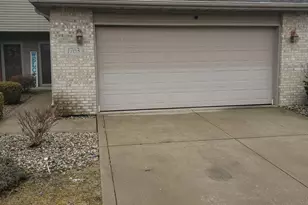 1763 Amber Dr, Hobart, IN 46342 - Photo 2