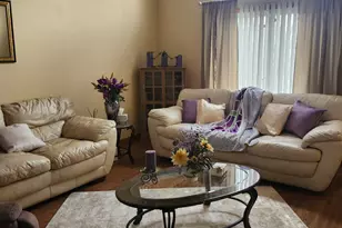 1763 Amber Dr, Hobart, IN 46342 - Photo 6