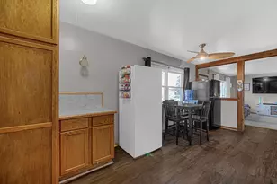 7208 Ohio Ave, Hammond, IN 46323 - Photo 6