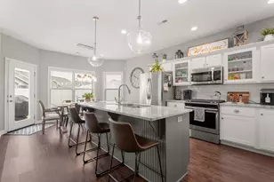 3805 Mandy Ct, Warsaw, IN 46582 - Photo 8