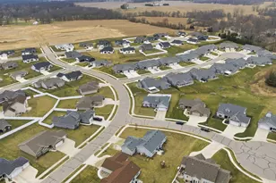 3805 Mandy Ct, Warsaw, IN 46582 - Photo 30