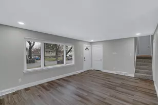 1066 W 10th Pl, Hobart, IN 46342 - Photo 2