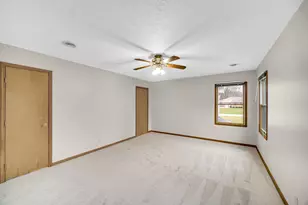 692 Harvest Rd, Valparaiso, IN 46383 - Photo 20