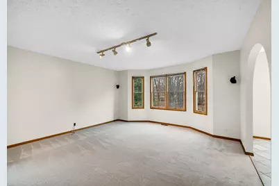 692 Harvest Road, Valparaiso, IN 46383 - Photo 10