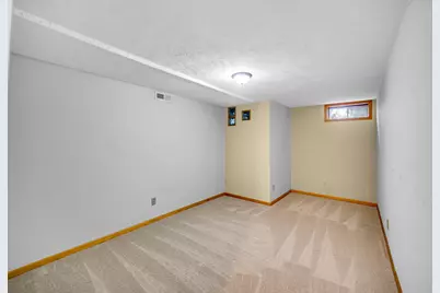 692 Harvest Road, Valparaiso, IN 46383 - Photo 16