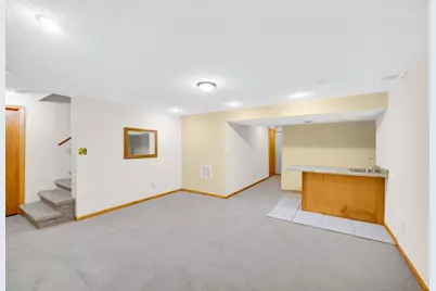 692 Harvest Road, Valparaiso, IN 46383 - Photo 14