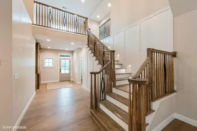 194 Cricket Knoll Court, Valparaiso, IN 46385 - Photo 4