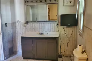 1621 W 10th St, Michigan City, IN 46360 - Photo 14