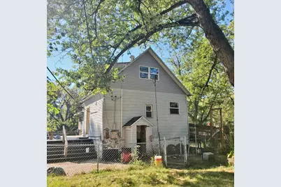 1621 W 10th Street, Michigan City, IN 46360 - Photo 4