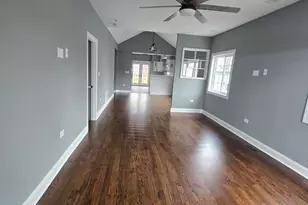 907 Carroll St, Hammond, IN 46320 - Photo 2