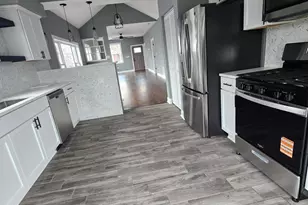 907 Carroll St, Hammond, IN 46320 - Photo 6