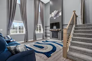 4901 Hyde Park Dr, Valparaiso, IN 46383 - Photo 6