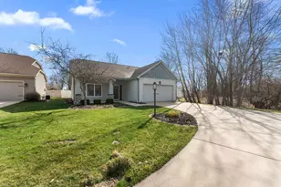3700 Highland Cir, Valparaiso, IN 46383 - Photo 2