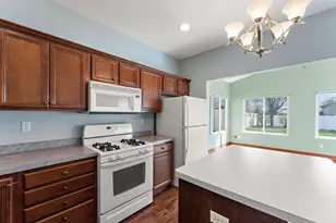 3700 Highland Cir, Valparaiso, IN 46383 - Photo 12