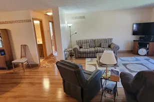 102 Mayfield Dr, Michigan City, IN 46360 - Photo 8