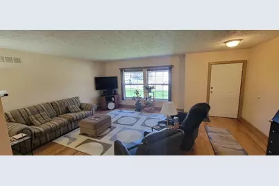 102 Mayfield Drive, Michigan City, IN 46360 - Photo 4