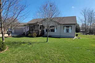 102 Mayfield Dr, Michigan City, IN 46360 - Photo 2