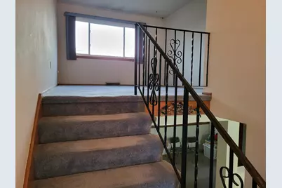 9420 Saric Drive, Highland, IN 46322 - Photo 4